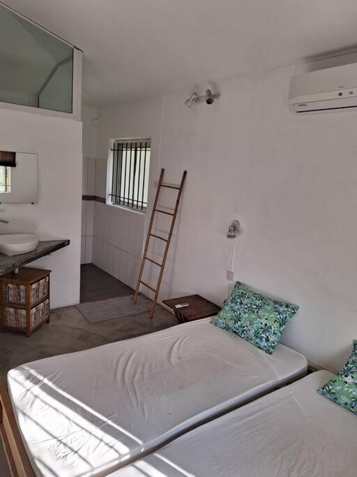 Maison Tamarin - Riviere Noire Pour 5 Personnes Luaran gambar